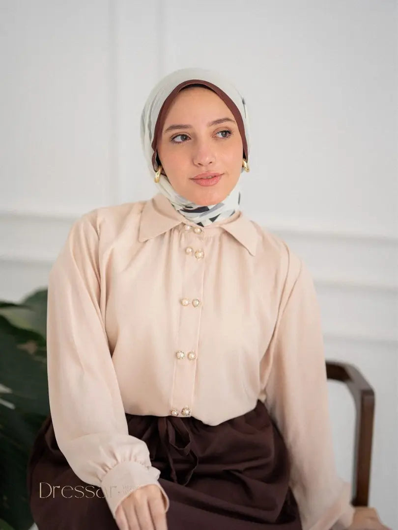 Two-button blouse