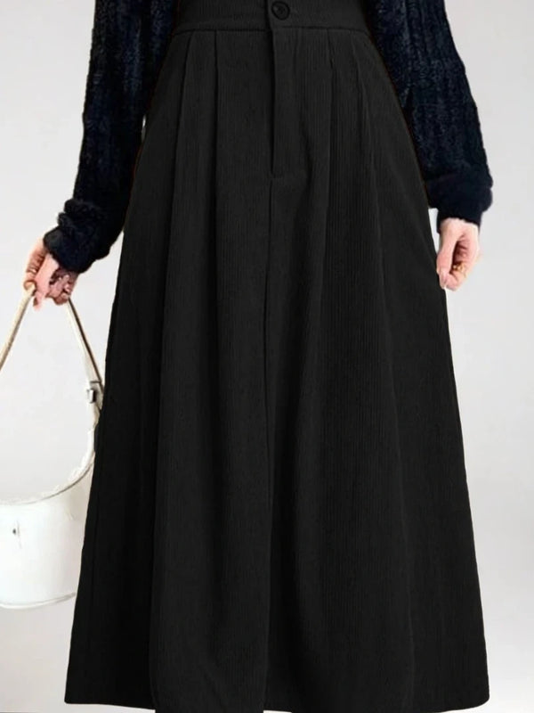 Velvet Pleated Skirt | جيبة قطيفة بكسرتين