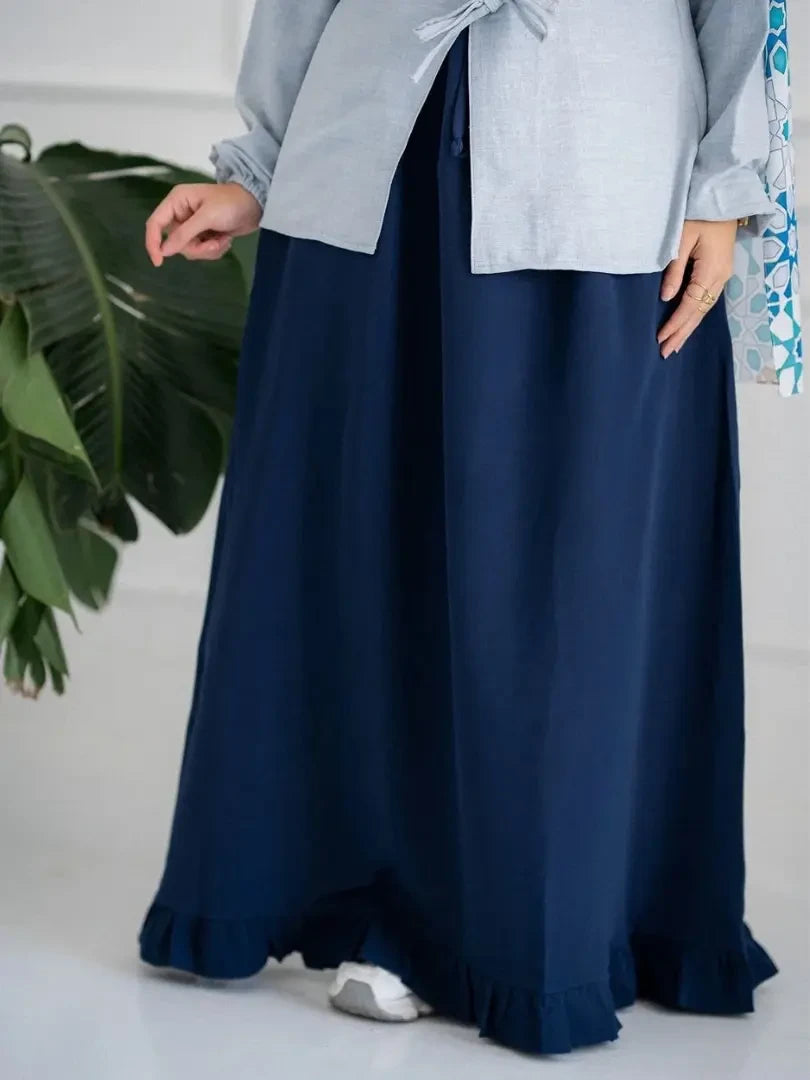 Skirt with bottom ruffle