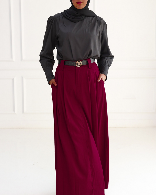 Red Pleated Skirt | جيبة كسرات نبيتي
