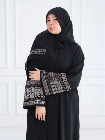Patterned abaya