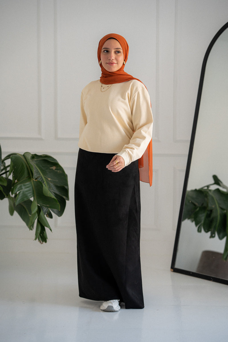 Black Suede Skirt | جيبة سوداء سويدي