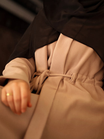 Beige basic suit with vest