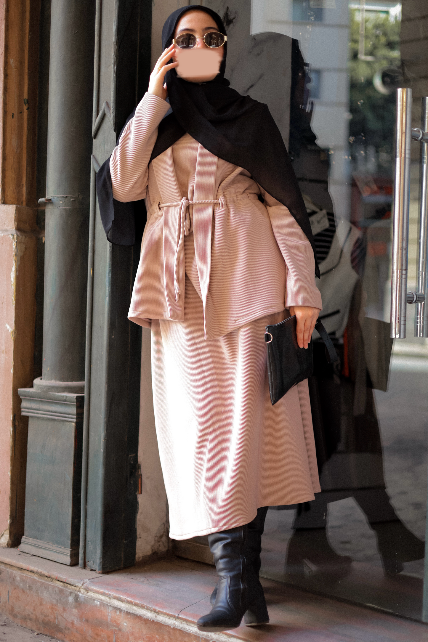 Beige basic suit with vest