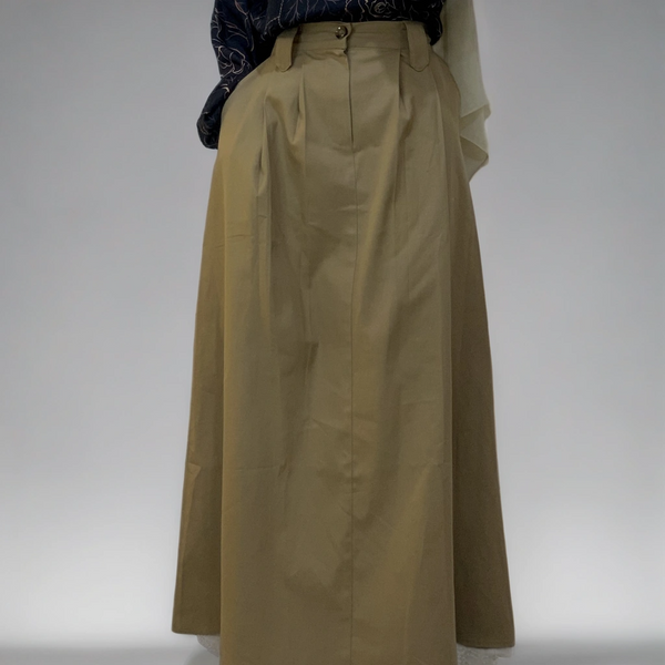 Pleated Skirt | جيبة بكسرات أمامية