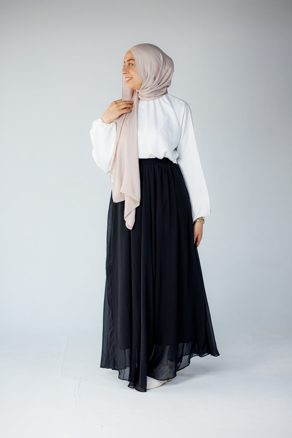 Maxi chiffon black skirt