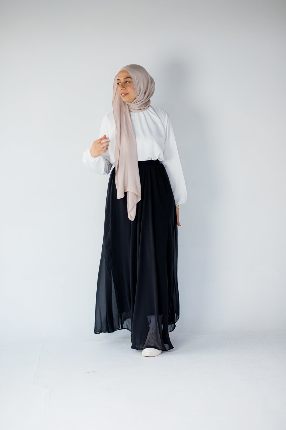 Maxi chiffon black skirt