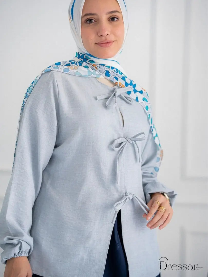 Three-strand blouse