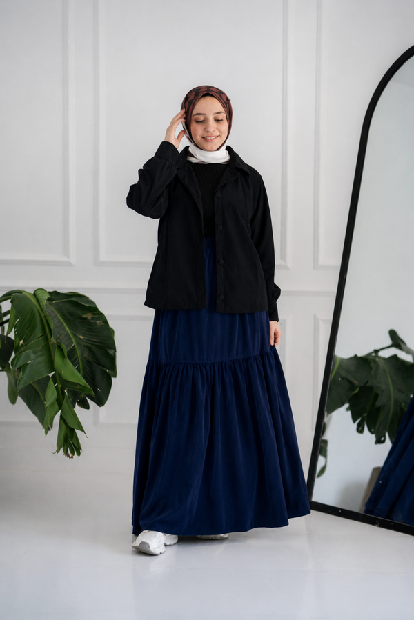 One role navy skirt